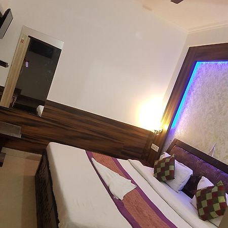 Hotel Perfect Palace Нью-Делі Екстер'єр фото