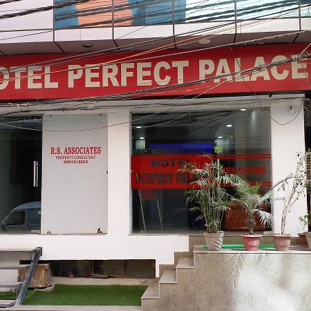 Hotel Perfect Palace Нью-Делі Екстер'єр фото