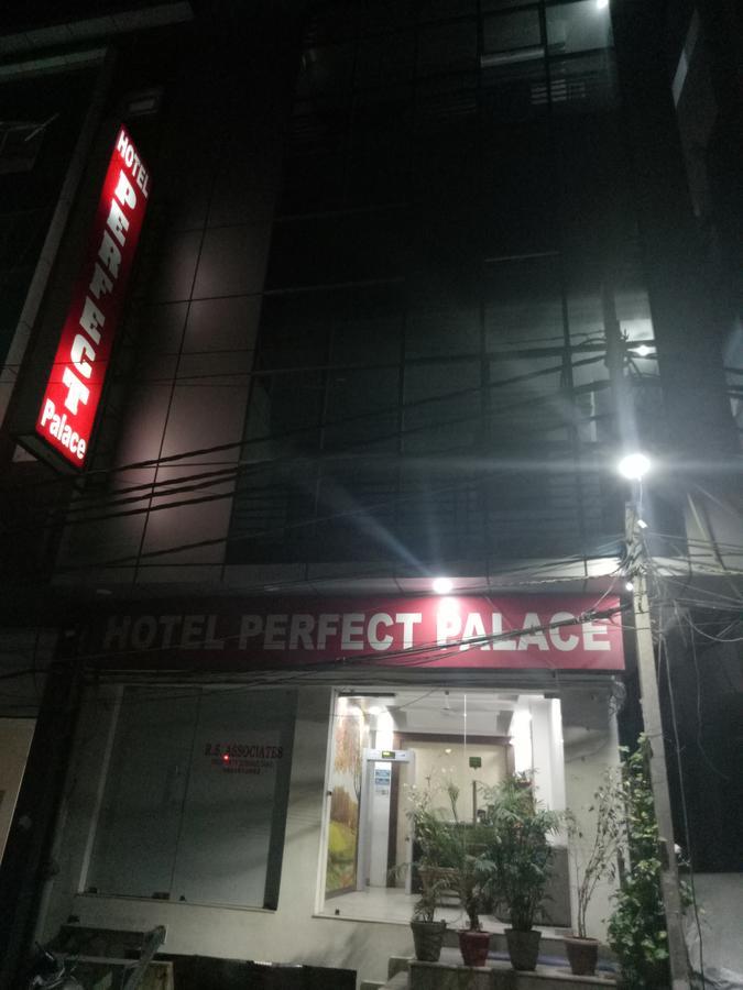 Hotel Perfect Palace Нью-Делі Екстер'єр фото