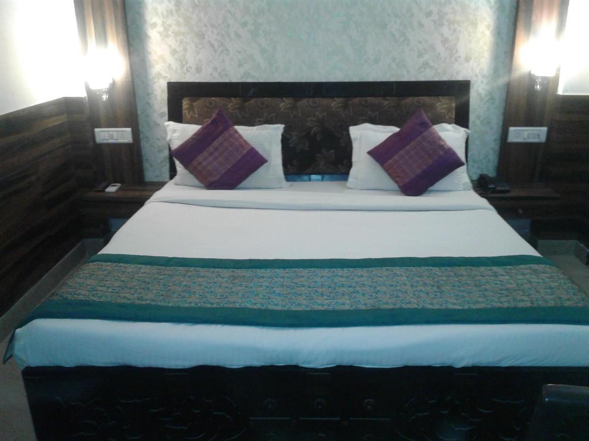 Hotel Perfect Palace Нью-Делі Екстер'єр фото