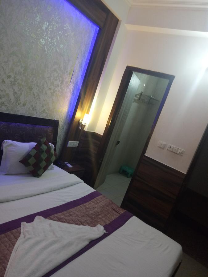 Hotel Perfect Palace Нью-Делі Екстер'єр фото