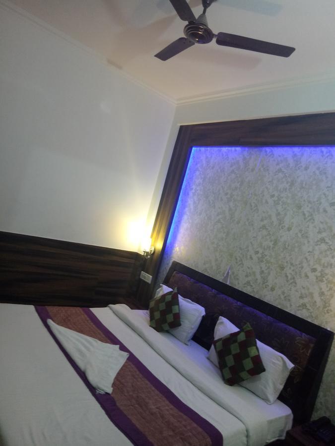 Hotel Perfect Palace Нью-Делі Екстер'єр фото