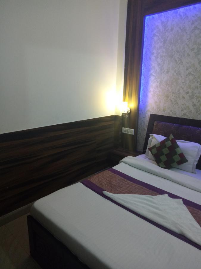 Hotel Perfect Palace Нью-Делі Екстер'єр фото