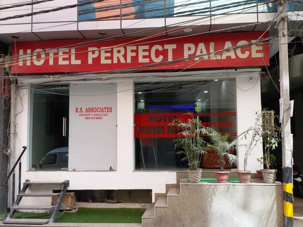 Hotel Perfect Palace Нью-Делі Екстер'єр фото